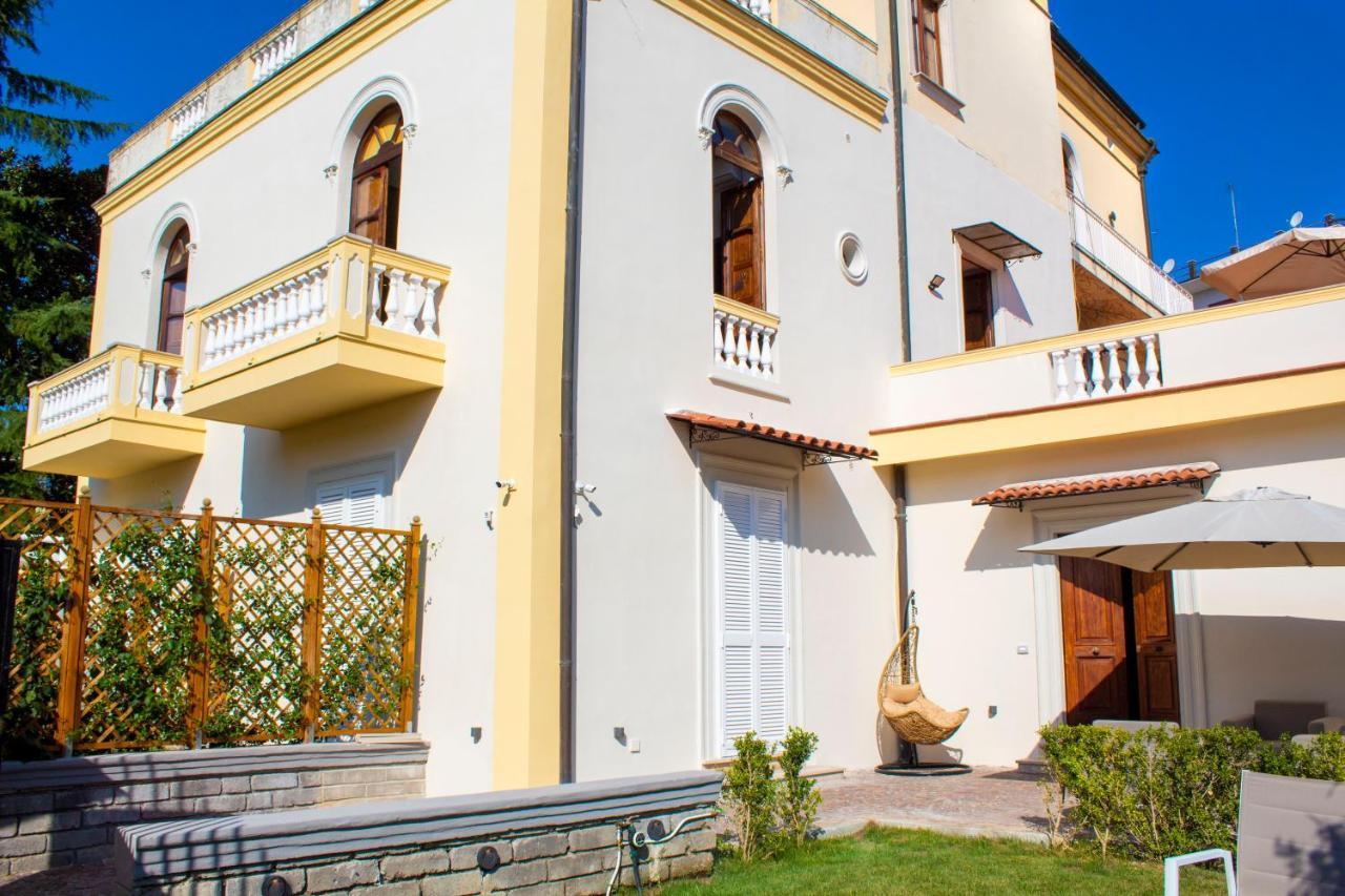Relais Villa Montedonzelli Неаполь Экстерьер фото